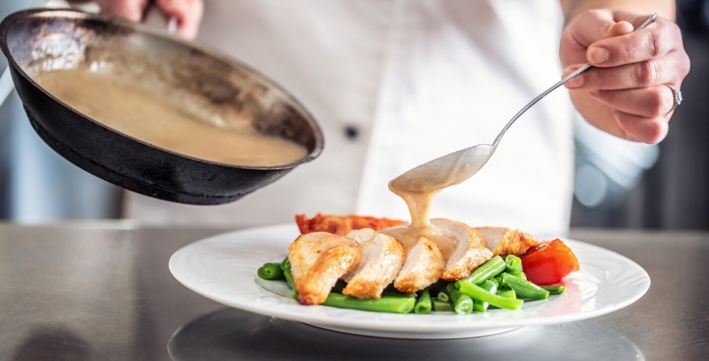 Trending Food Plating Techniques for Event Caterers