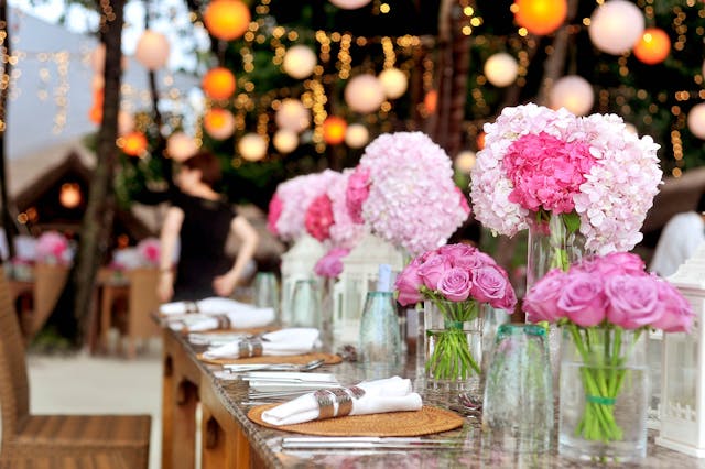 flowers, food are included in average wedding cost